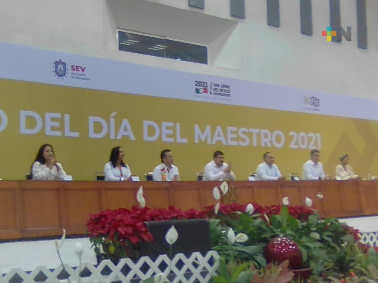 Maestros deben regresar a las aula para rescatar a la niñez marginada: Cuitláhuac García