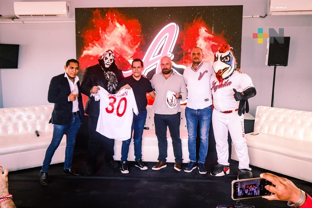 Lucha Libre AAA presentó «Rey de Reyes», será en el Parque Beto Ávila