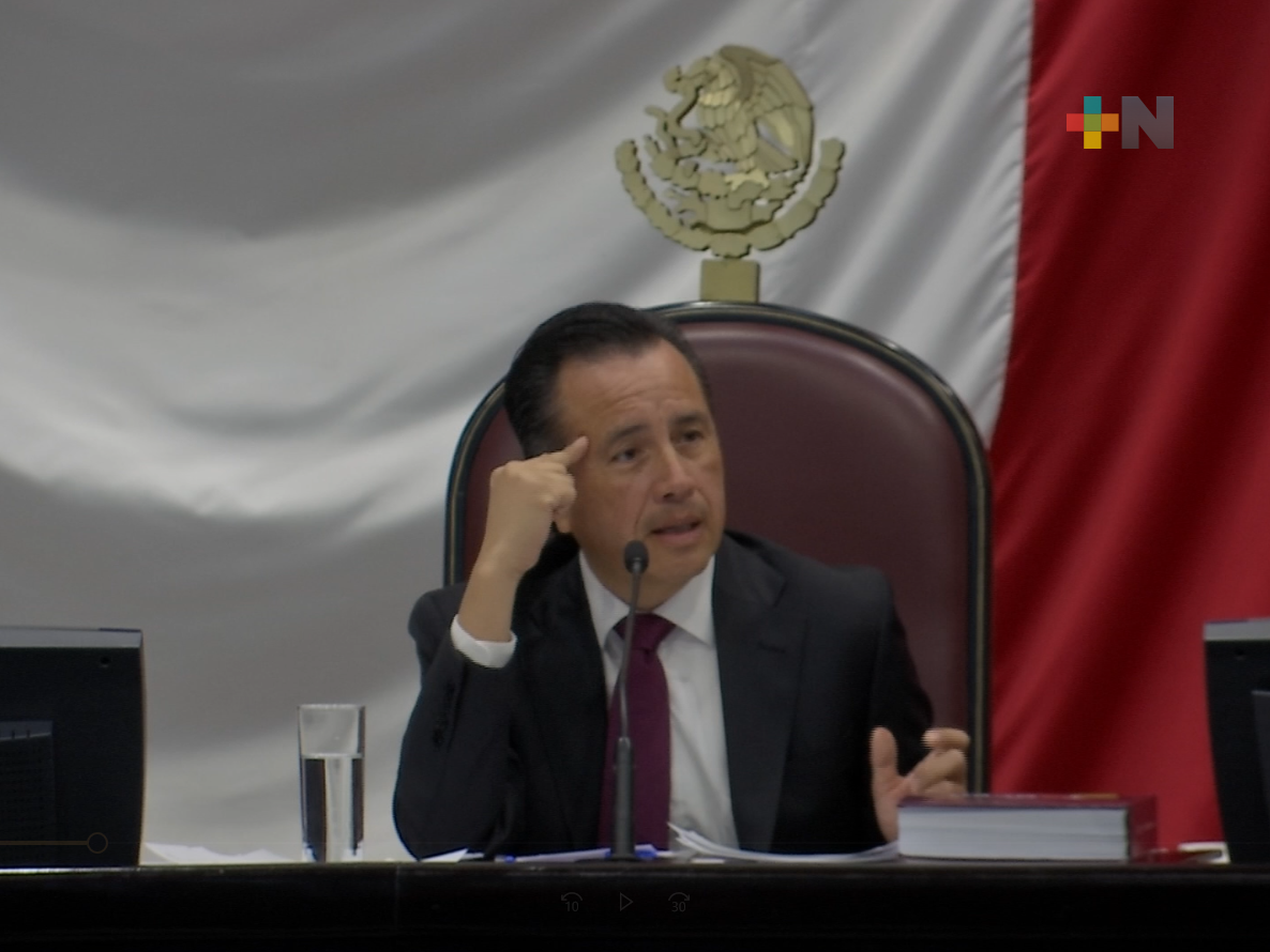 Necesario ver el pasado para identificar errores y no repetirlos: gobernador de Veracruz