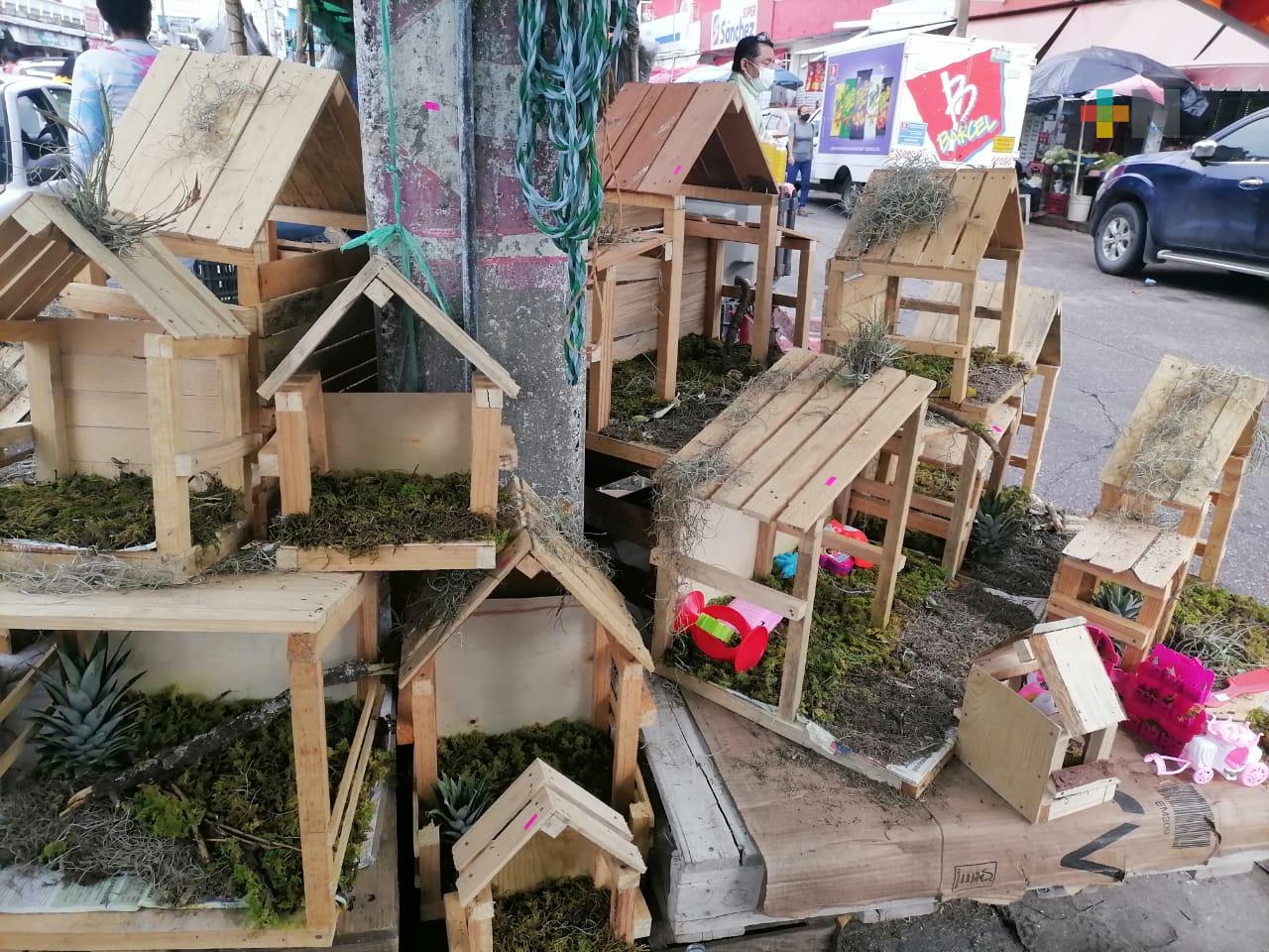 Los pesebres del mercado Morelos en Coatzacoalcos, piezas artesanales únicas