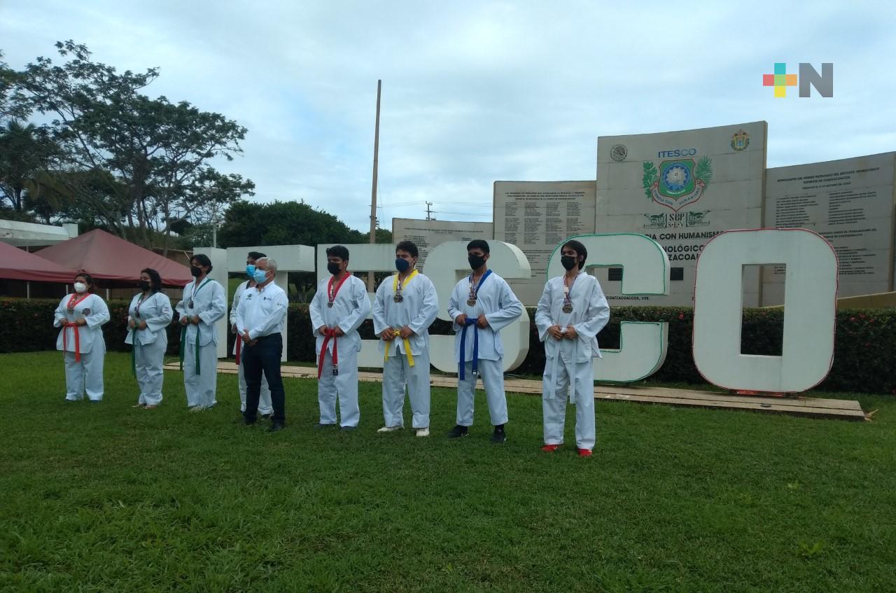 Taekwondoínes de Coatza ganaron 19 medallas en Campeonato Nacional