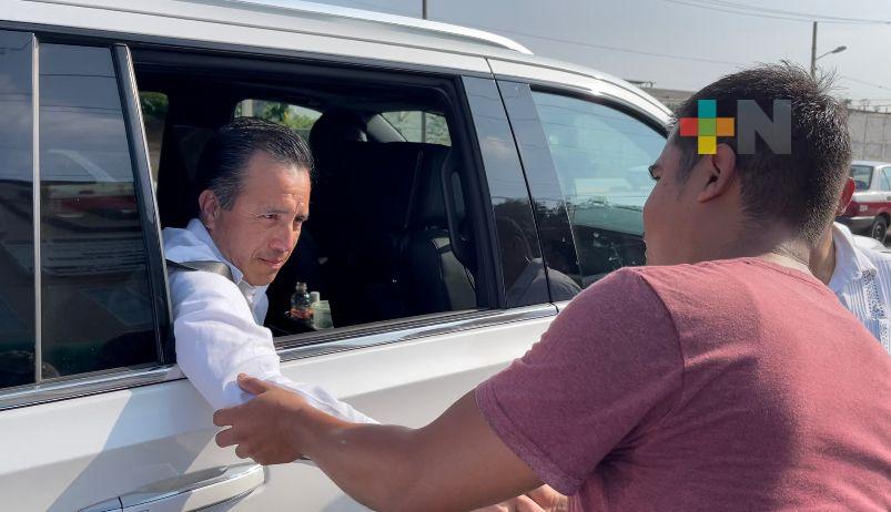 Conductor agradece apoyo de Cuitláhuac García en choque y lo invita a su posada