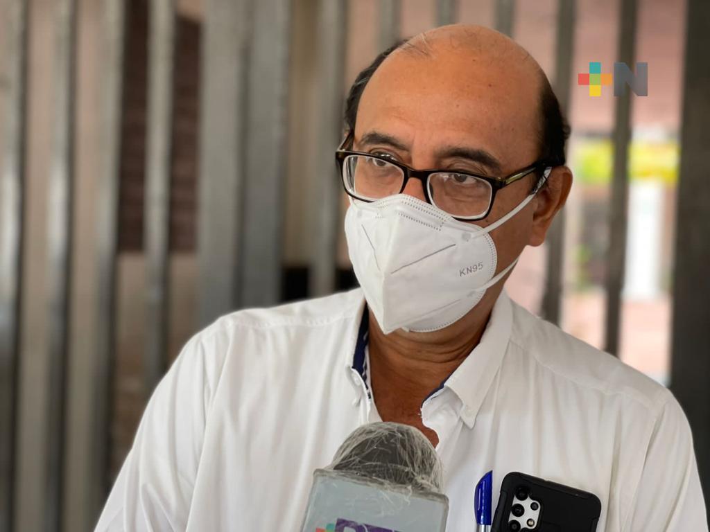 Evitan inundaciones en Coatza con limpieza de canales