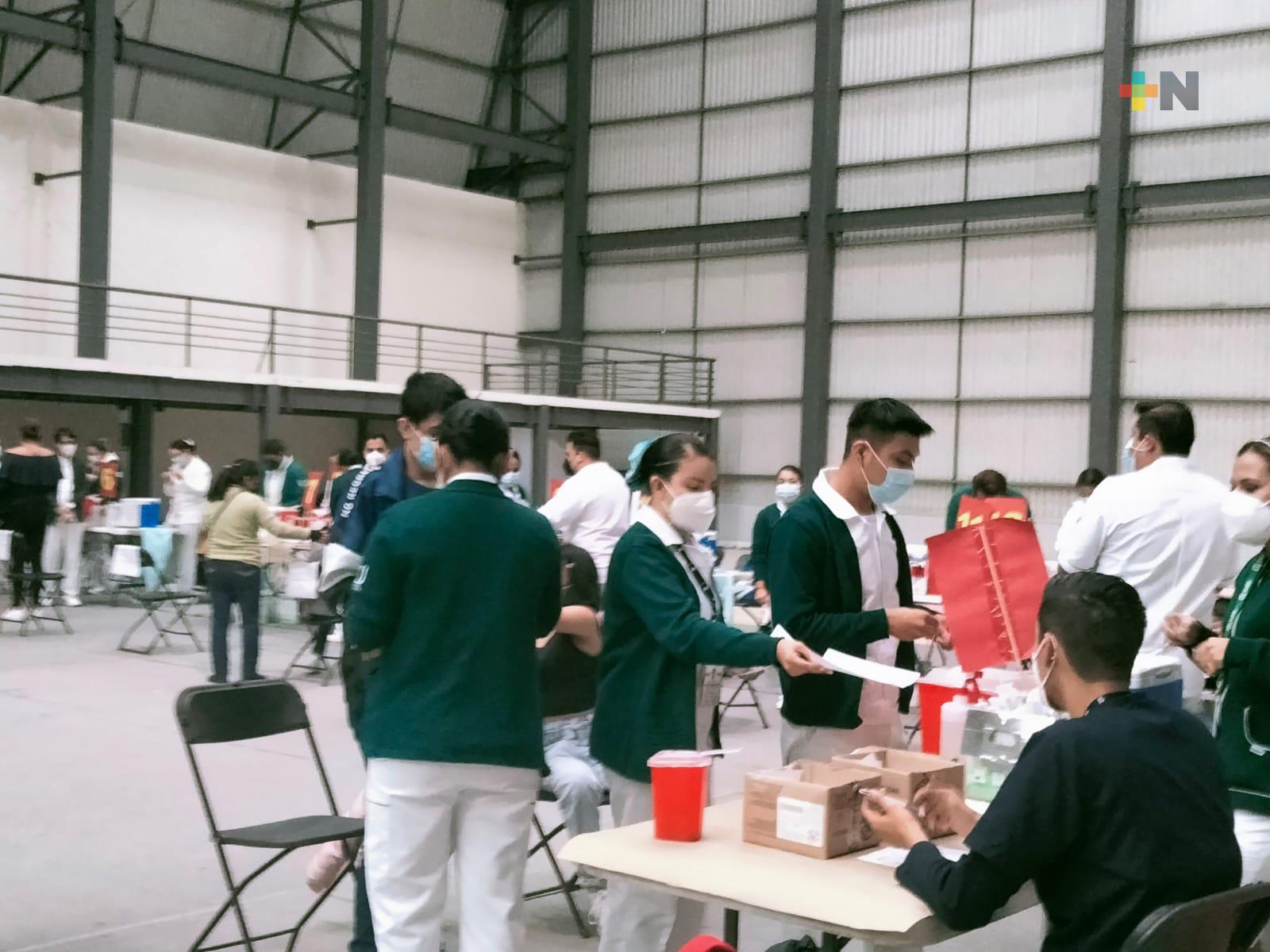 Operativo Abril tiene el propósito de que personas de 14 años en adelante cuenten con la vacuna