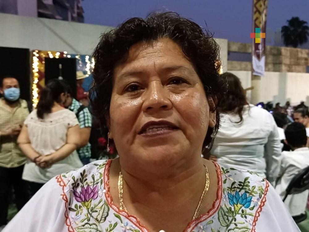 En 2022 se impulsará proyecto de regularización de escuelas veracruzanas