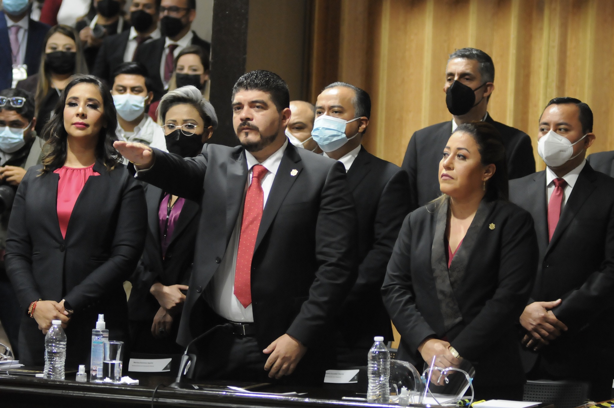 En un año SEV asigna casi dos mil plazas a docentes: Zenyazen Escobar