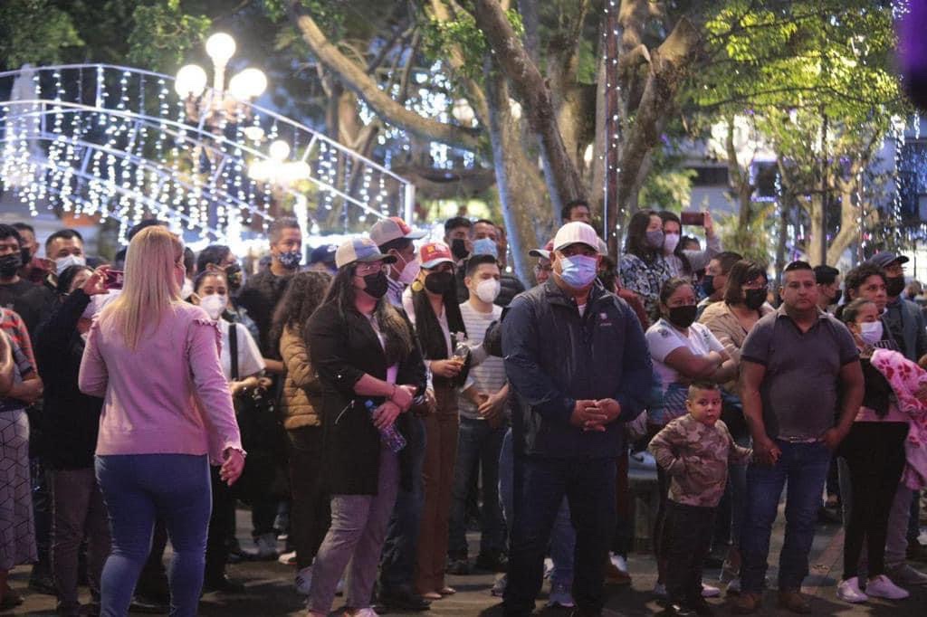 Visita el secretario de Gobierno, la Villa Iluminada en Coatepec