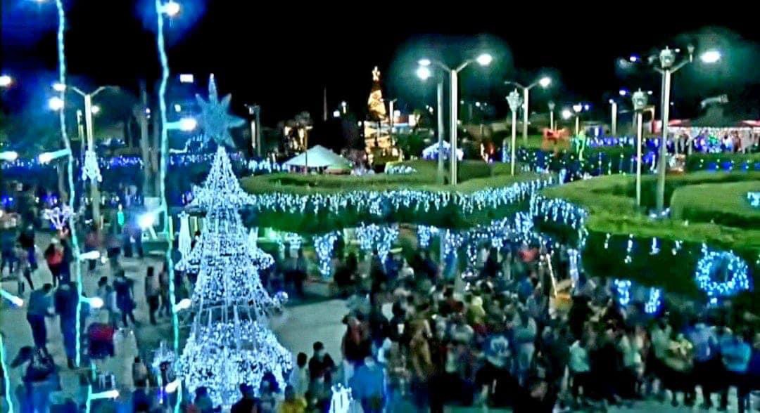 Disfrutan en la región de La Mixtequilla el Festival Orgullo Navideño 2021