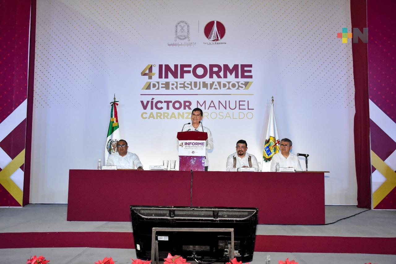Víctor Carranza rindió último informe de labores como alcalde de Coatzacoalcos