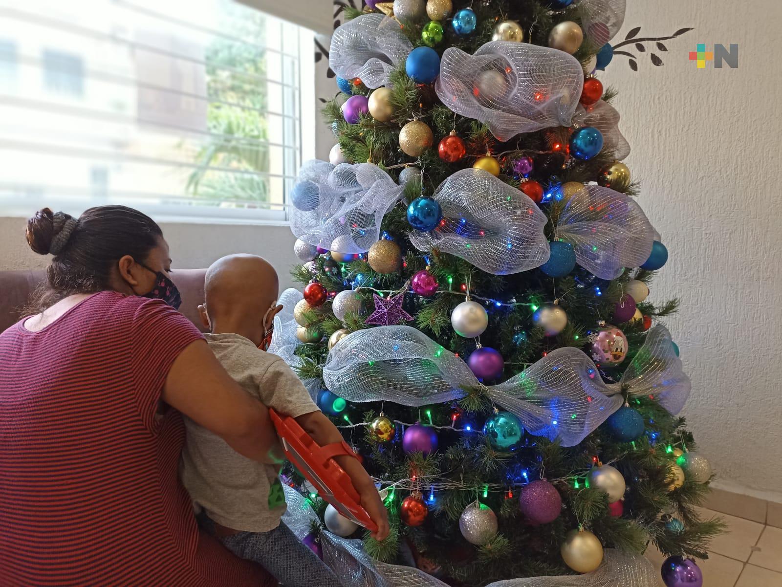 Jack supera el cáncer, es un regalo de Navidad para su mamá