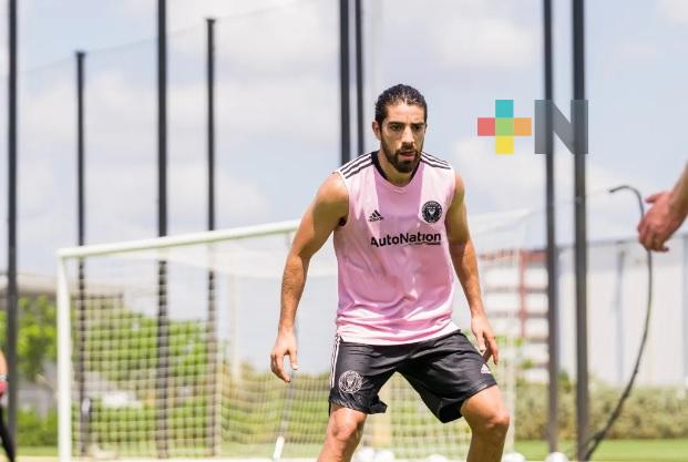 Chivas busca a Rodolfo Pizarro, lo económico impide concretar su regreso