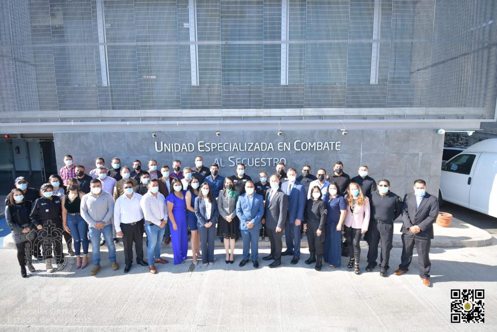 FBI capacita a personal de la UECS Veracruz