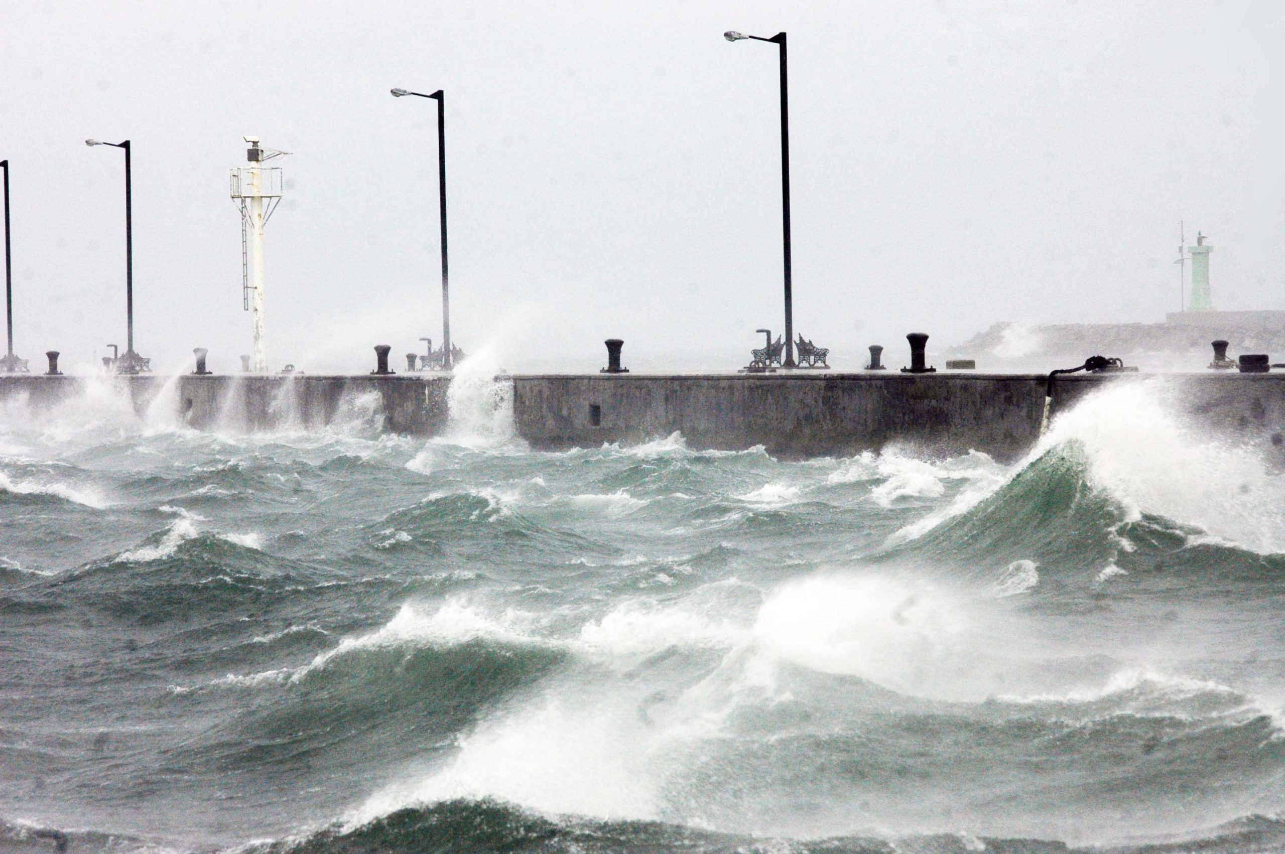 Afectaciones menores en municipio de Veracruz por paso de FF 28
