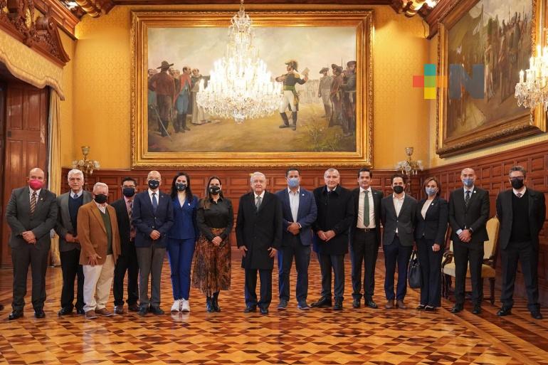 Presidente López Obrador se reunió con gobernador de Guanajuato, en Palacio Nacional