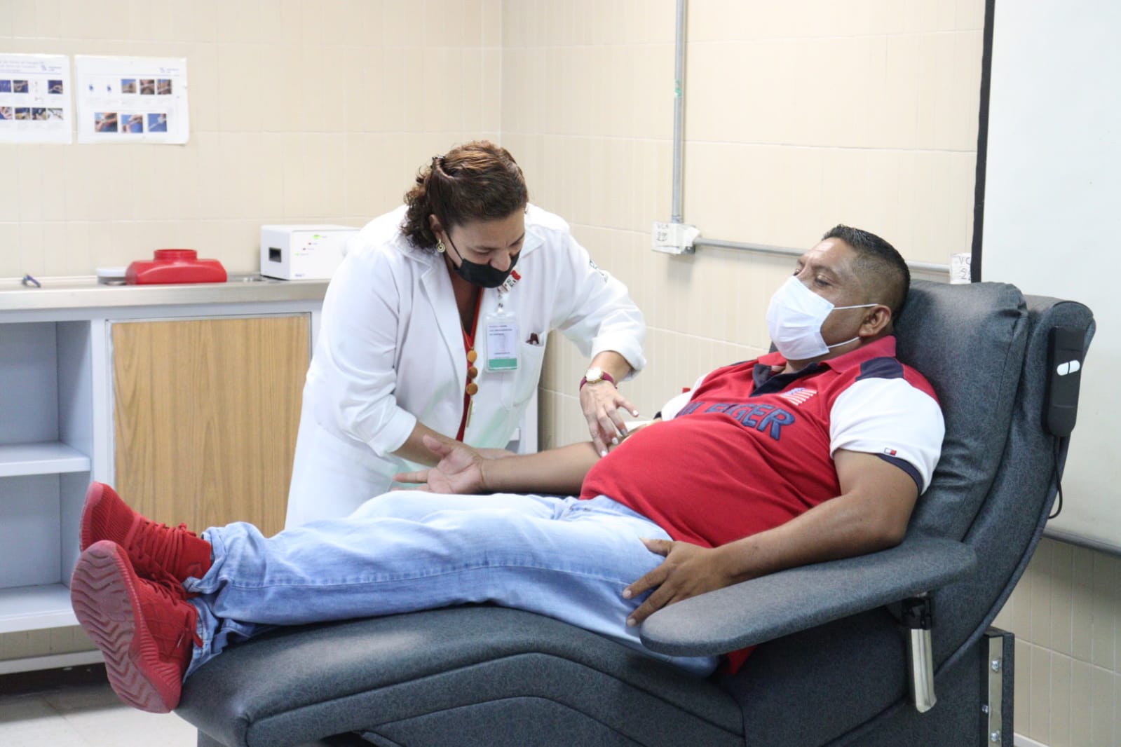 Exhorta IMSS Veracruz Sur a donar sangre de manera altruista