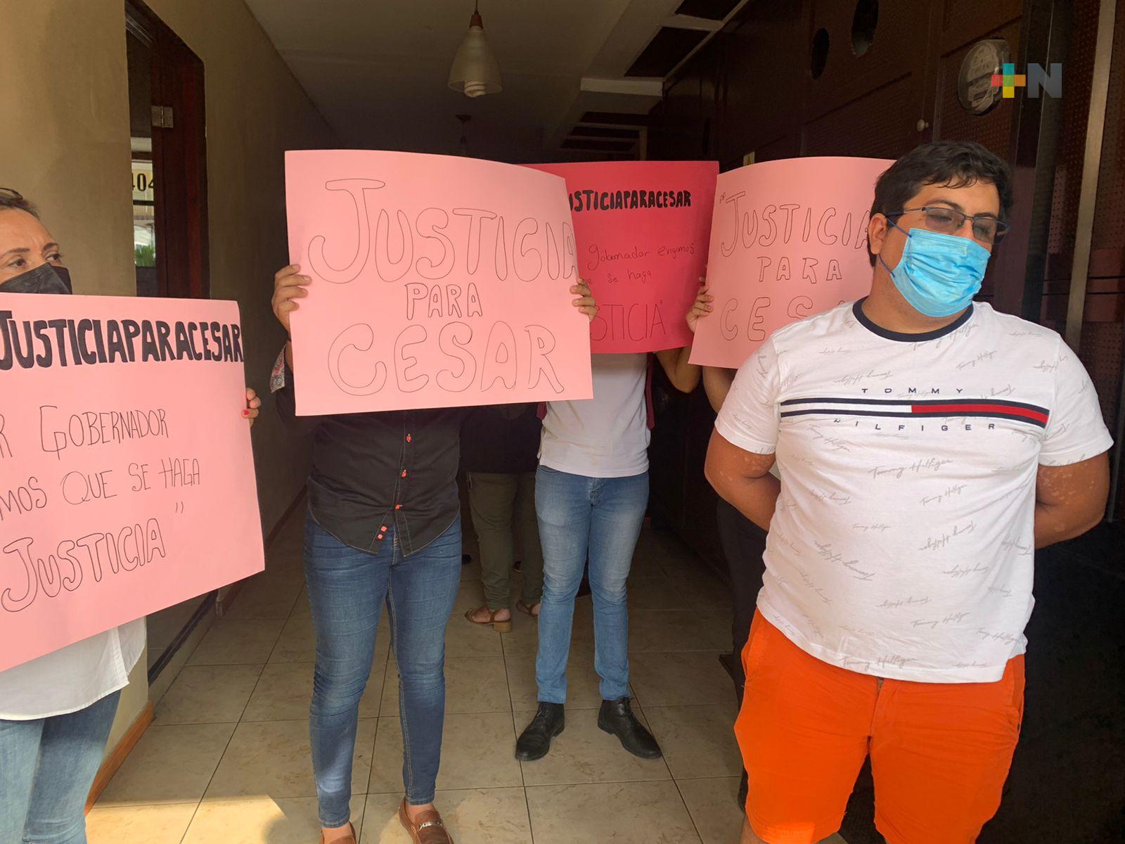 Familiares y amigos exigen justicia por muerte de repartidor en Coatzacoalcos