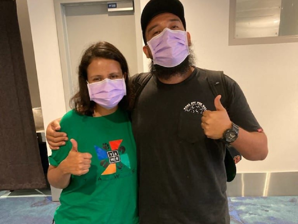 Cancillería repatria a dos connacionales varados en Tonga