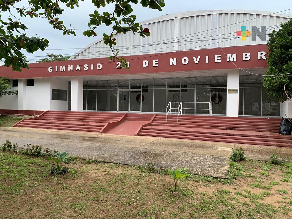 En Coatzacoalcos convertirán gimnasio en Módulo de Atención Respiratoria del Seguro Social