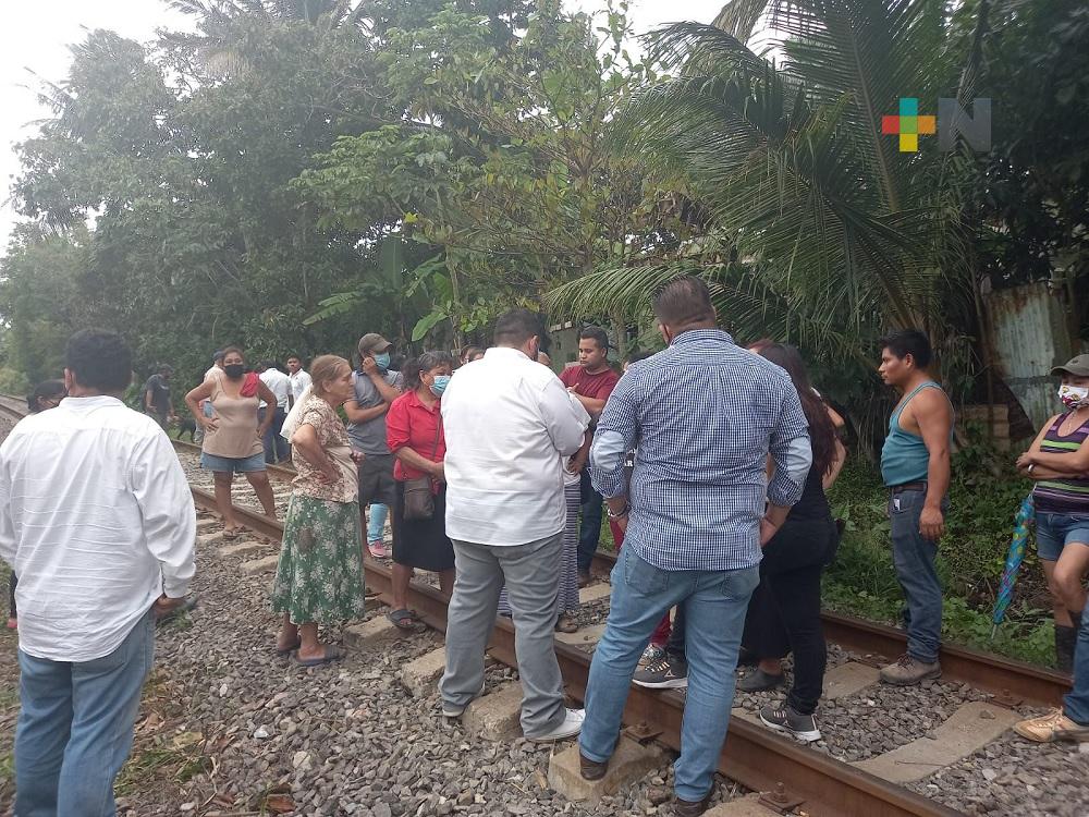 Instalarán mesa de diálogo para solucionar problema entre Ferrosur y colonos de Coatzacoalcos