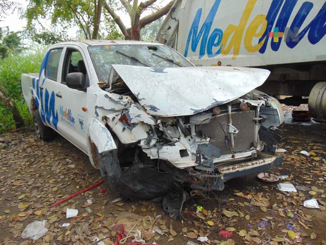 Destrozan en redes sociales a Polo Deschamps por saquear a Medellín