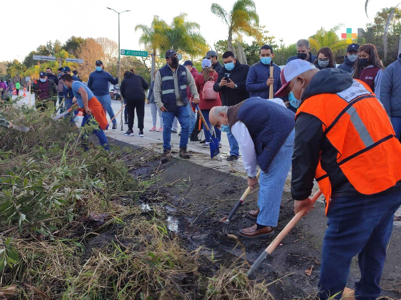 Encabeza el secretario de Gobierno, Eric Cisneros las Jornadas de Limpieza en bulevar Xalapa-Coatepec