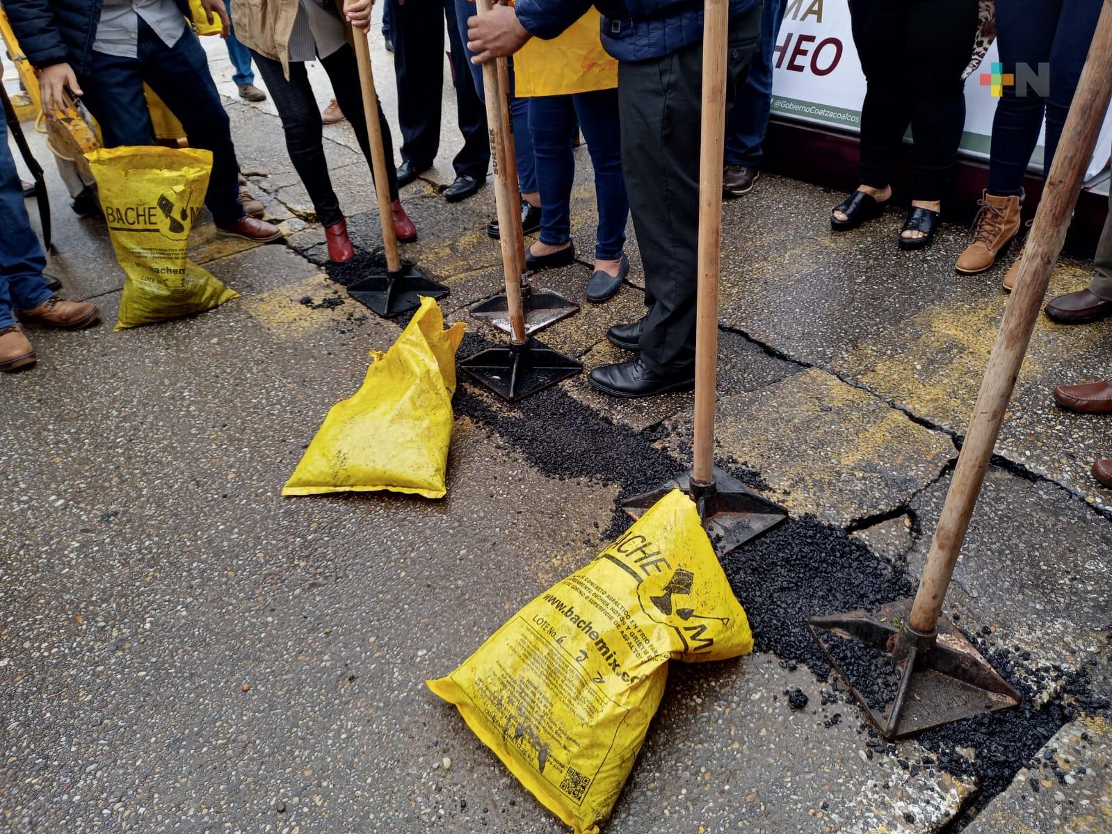 Arranca programa de bacheo en Coatzacoalcos