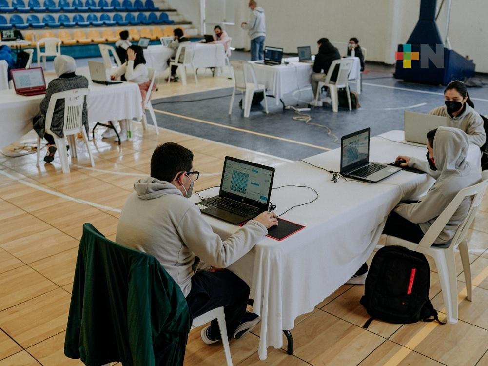 Realizan con éxito torneo de ajedrez en Tuxpan