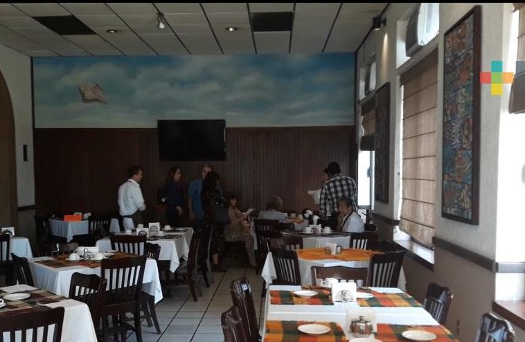 Servidores públicos de Tuxpan recibirán capacitación para mejorar imagen turística