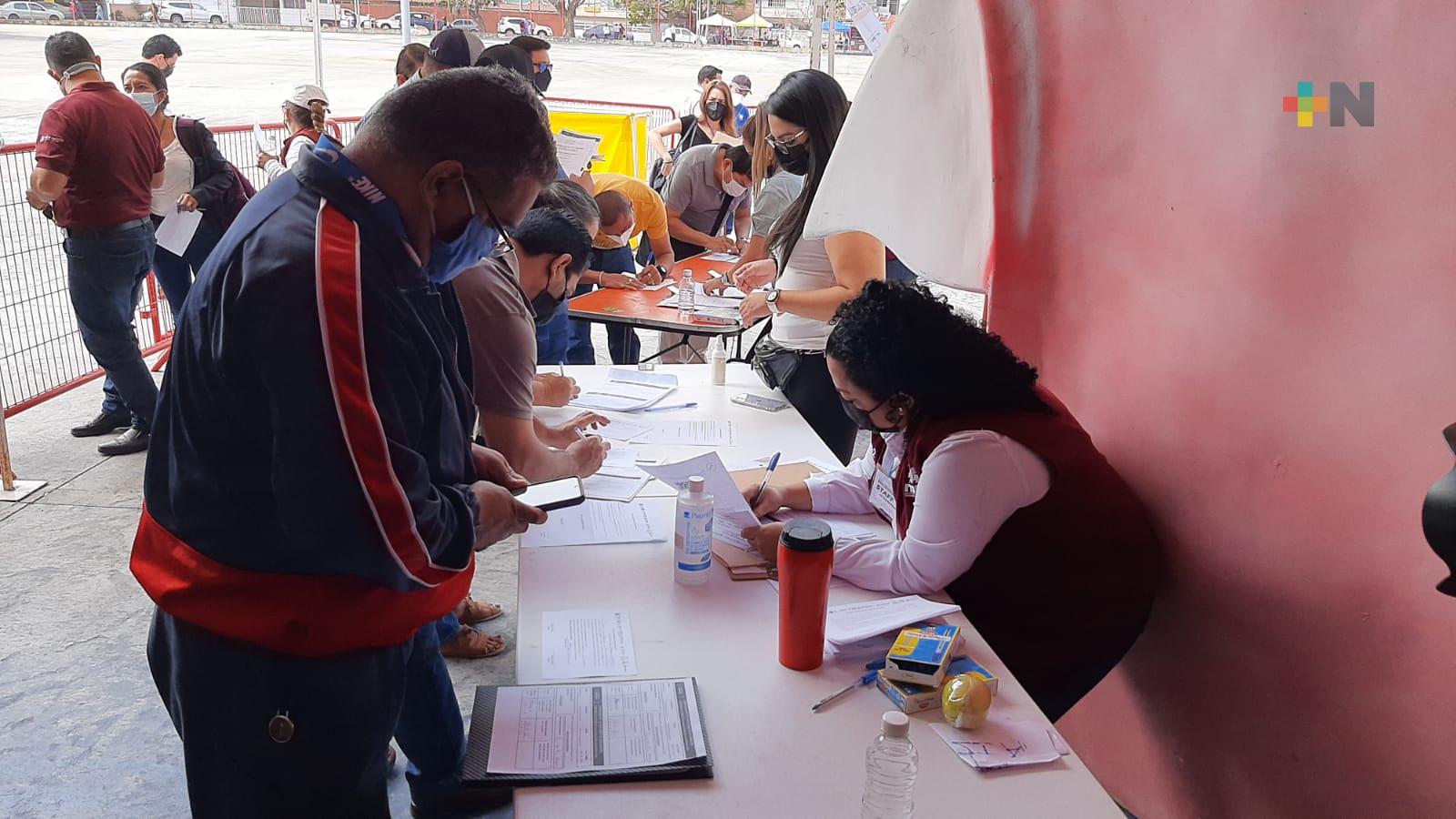 Fluida la vacunación de sector educativo en Boca del Río