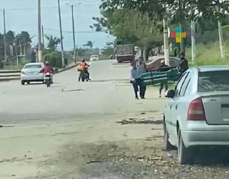 Vecinos deben denunciar robo de aparatos de ejercicio en parques de Coatza