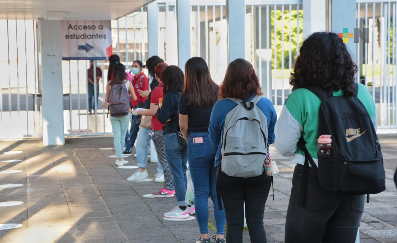 Iniciaron clases presenciales 24 mil escuelas de Veracruz, este lunes