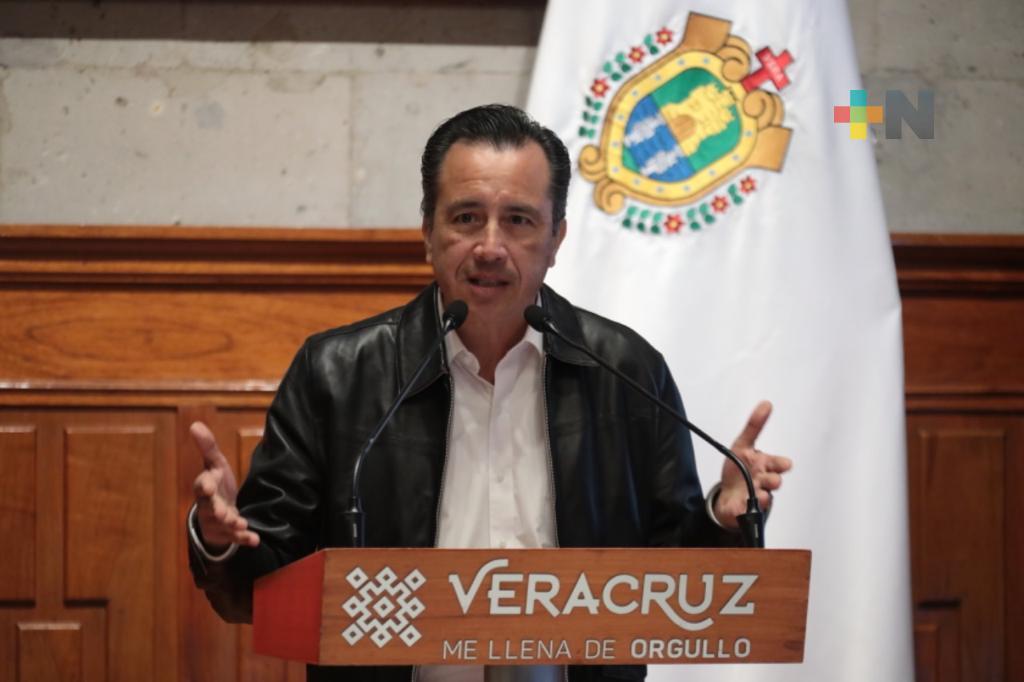 Gobernador exhorta a ciudadanía a denunciar abusos en los servicios de grúas
