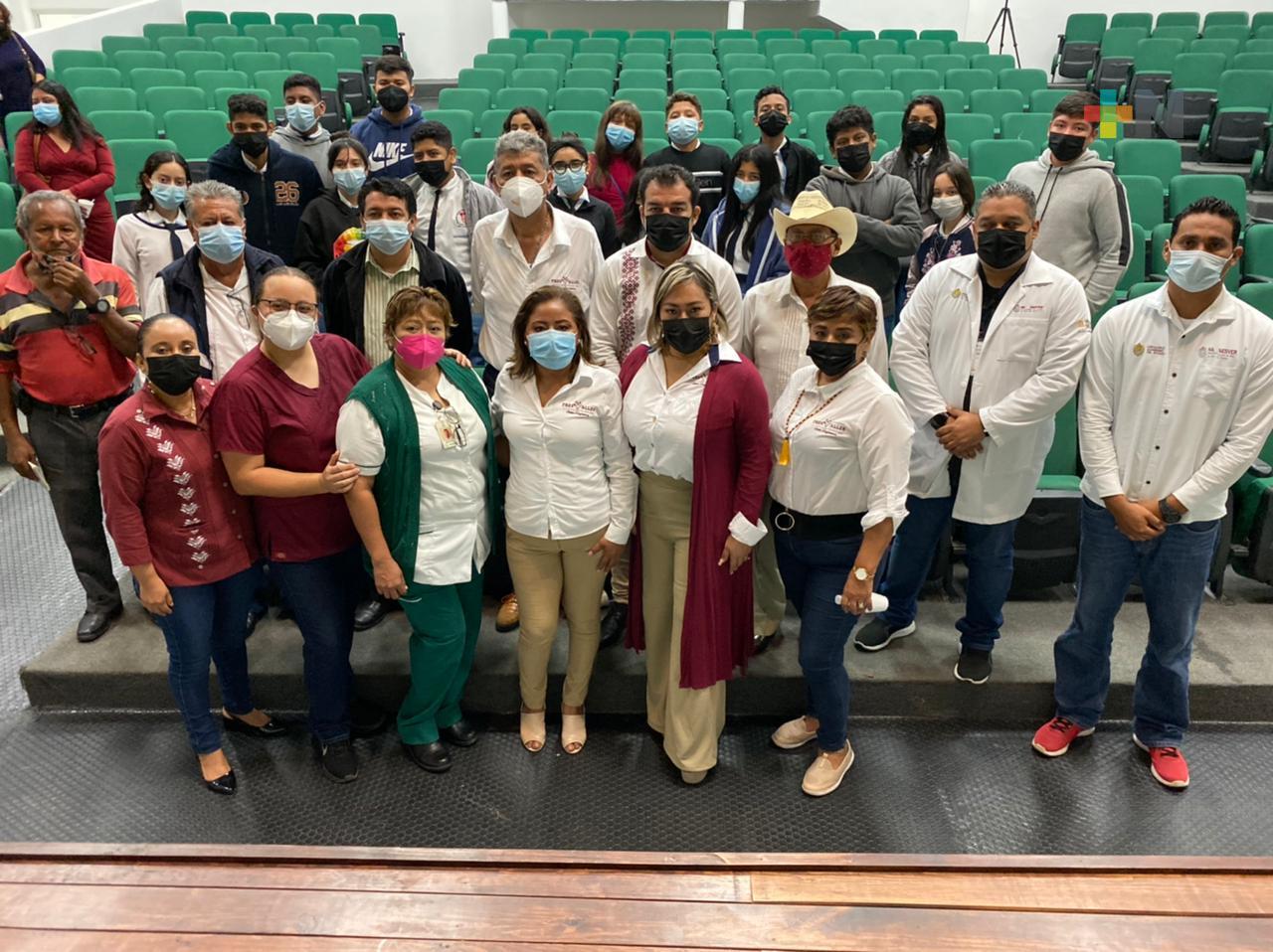 Ayuntamiento y DIF de Tres Valles aplican programa contra la depresión en jóvenes