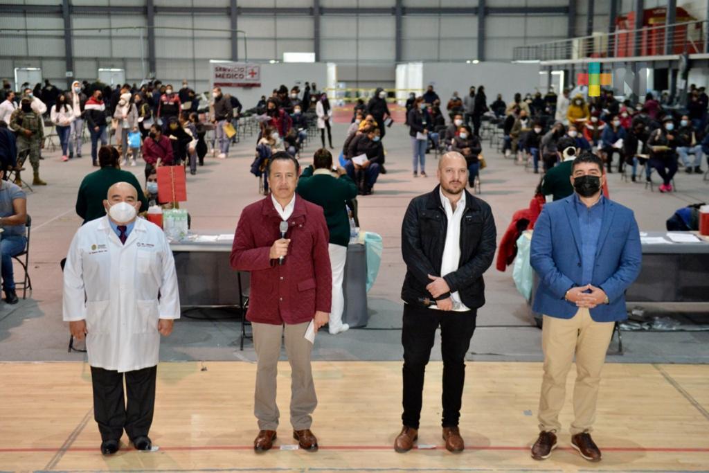 31 mil vacunados en primer día de refuerzo al personal educativo, revela el Gobernador