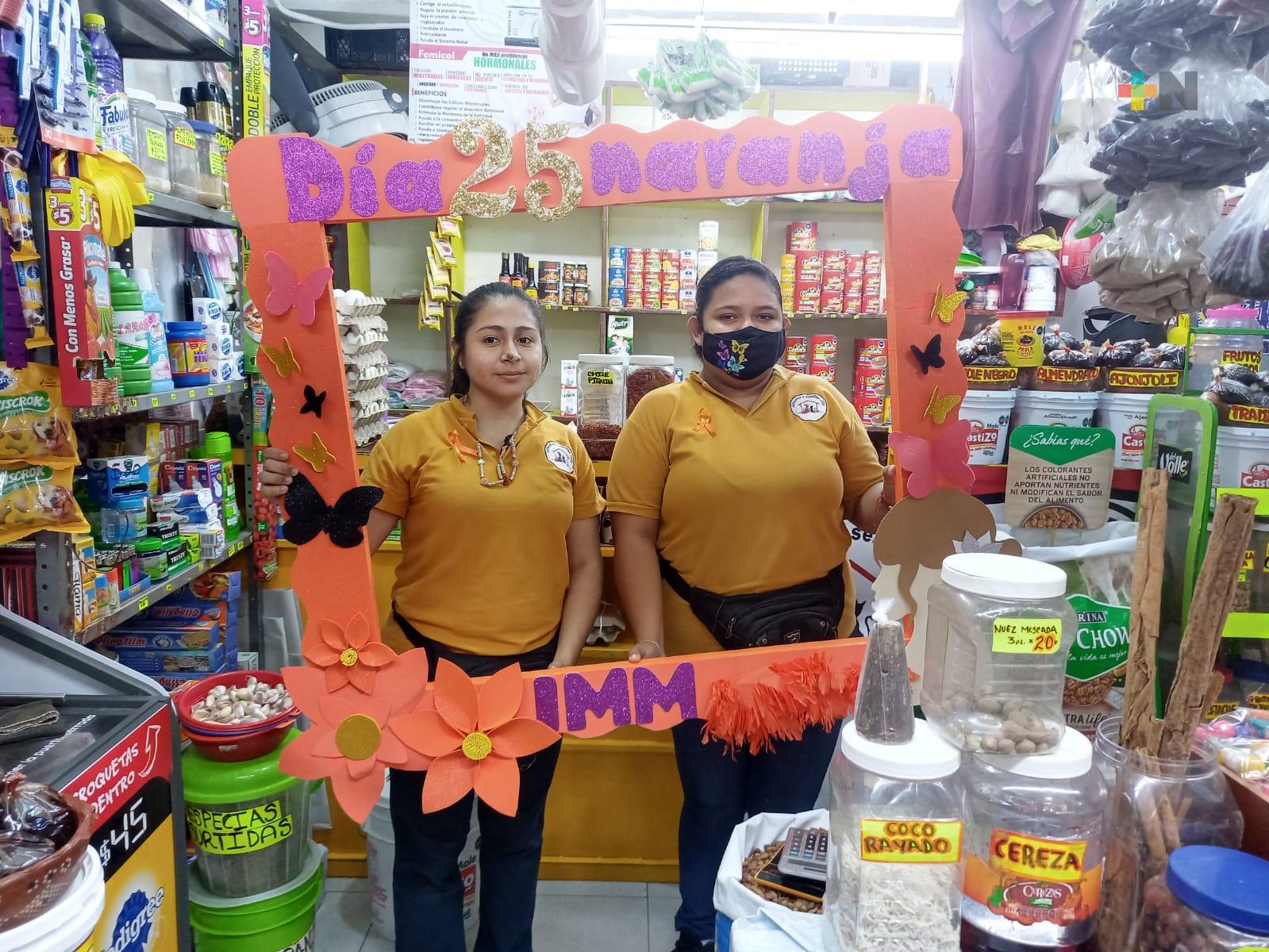 Regidor del ayuntamiento de Coatzacoalcos conmemora Día Naranja
