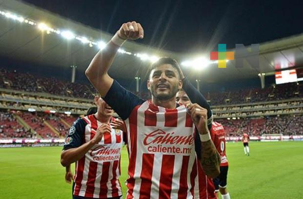 Guadalajara goleó a Mazatlán y asume liderato de Liga MX