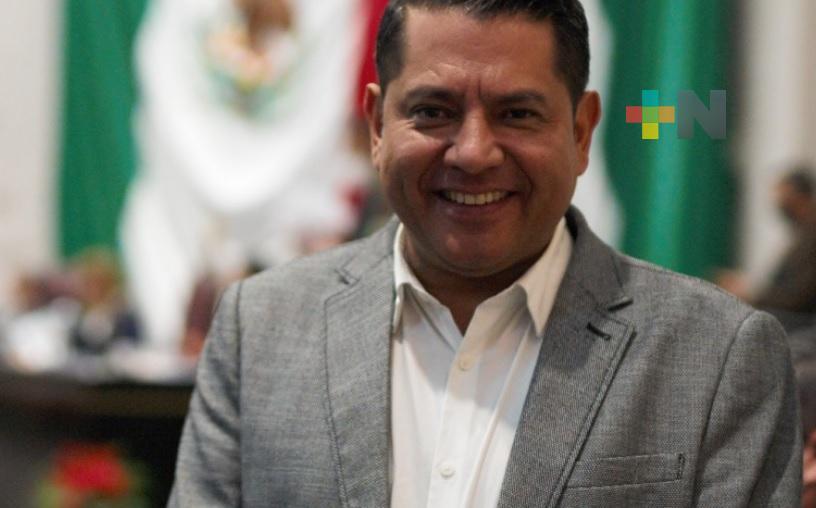 Exhorta Santiago Martínez denunciar anomalías en entrega-recepción de ayuntamientos