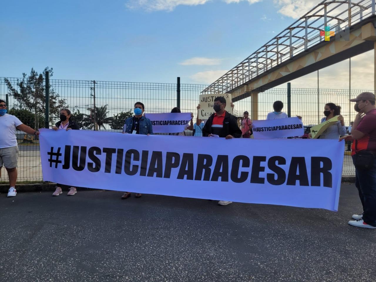 Marchan para exigir justicia por muerte de repartidor en Coatzacoalcos