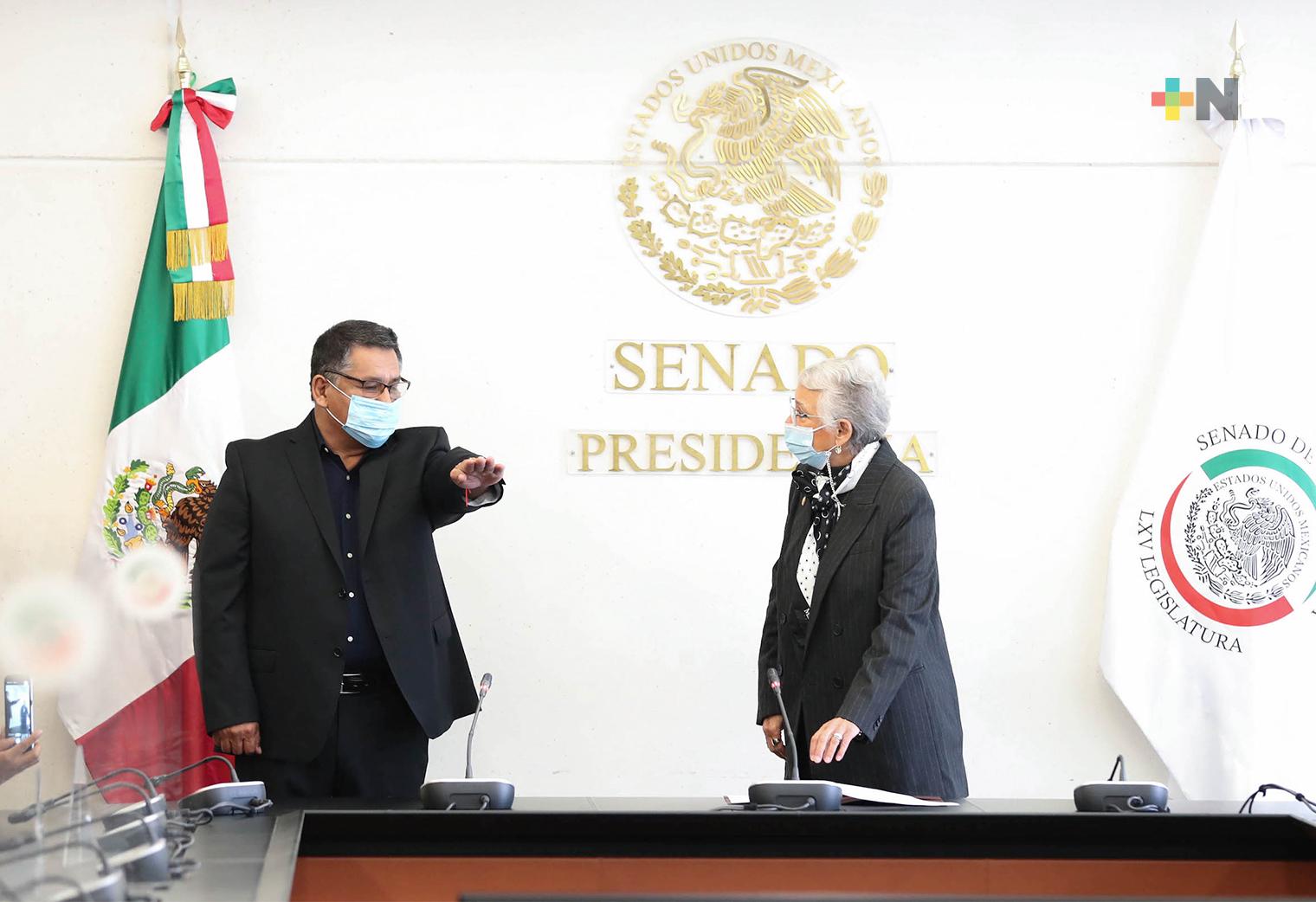 Olga Sánchez Cordero toma protesta a Faustino López Vargas como Senador