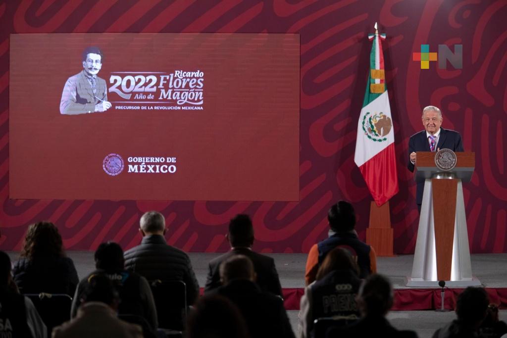 Presidente garantiza a periodistas respeto, protección y libertad de expresión