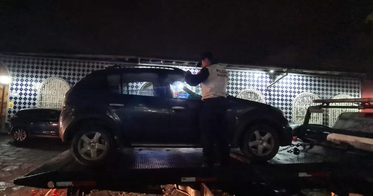 Asegura Policía Municipal de Coatepec automóvil con reporte de robo