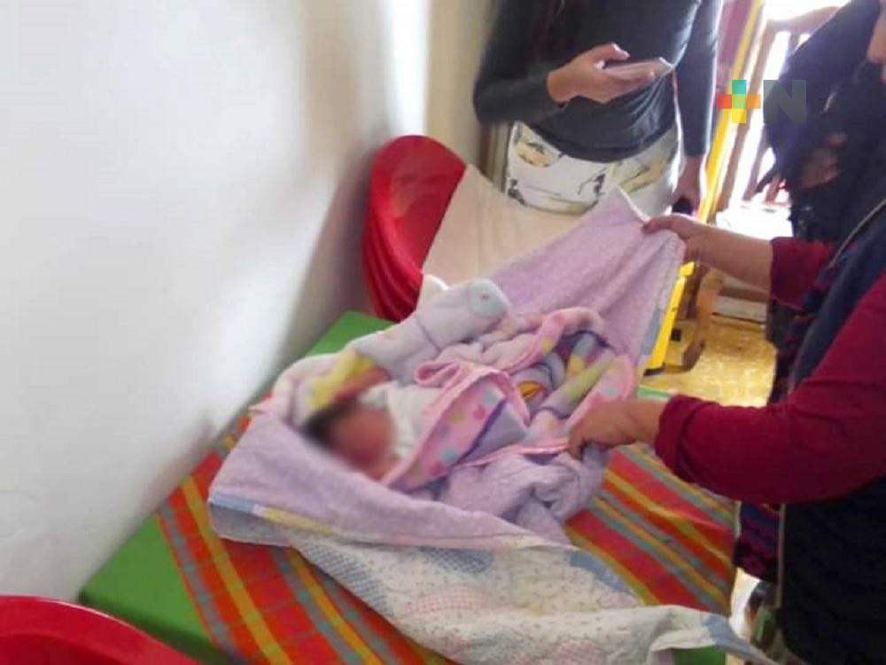 Abandonan a bebé en departamento del municipio de Córdoba