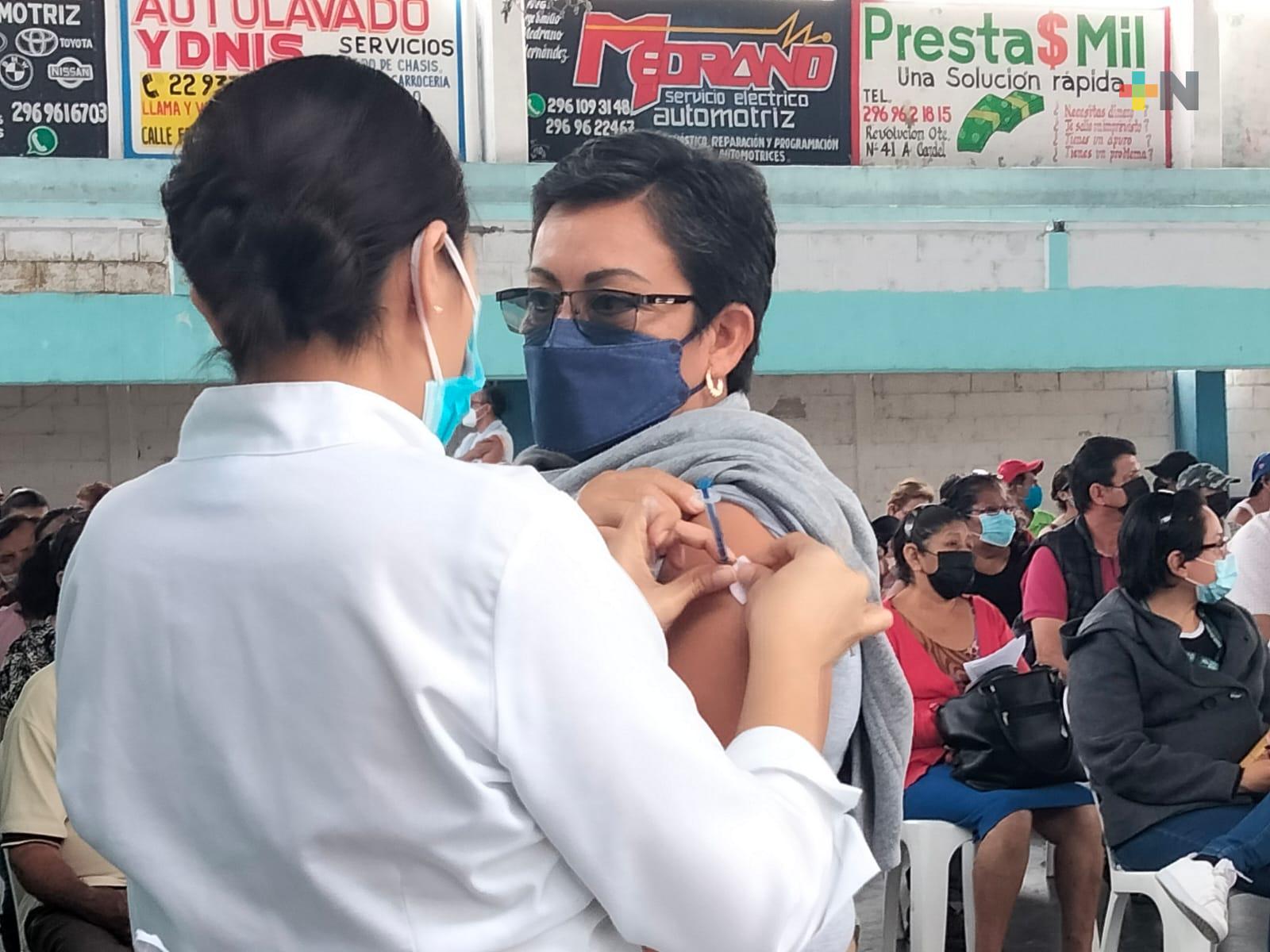 Inicia en Tuxpan refuerzo anticovid para jóvenes de 18 a 29 años