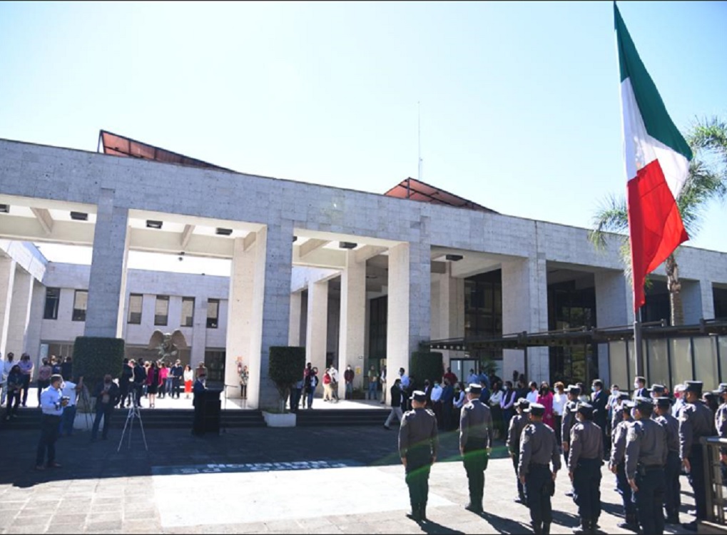 Celebra Congreso de Veracruz el Día de la Bandera de México