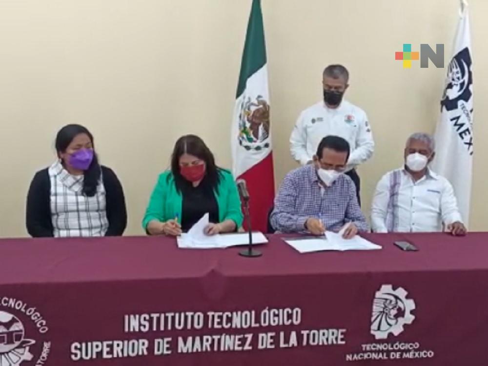 Firman convenio de colaboración tecnológico y ayuntamiento de Martínez