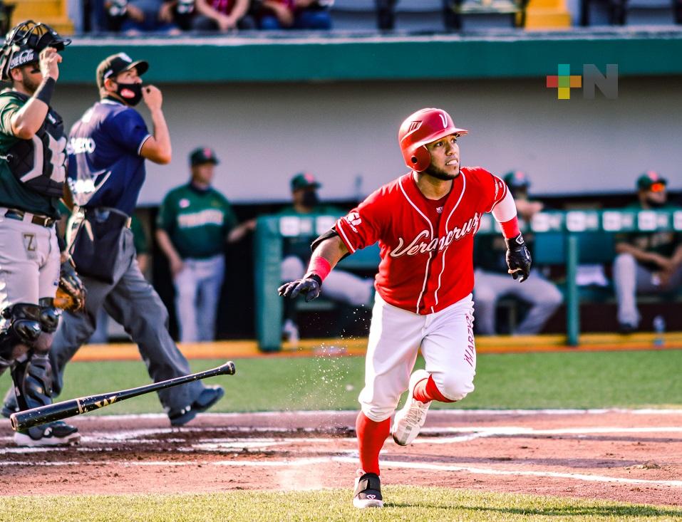 El Águila confirma al venezolano Alexi Amarista para temporada 2022