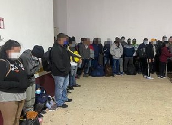 Identifica INM a 374 personas migrantes irregulares en operativos realizados en Veracruz