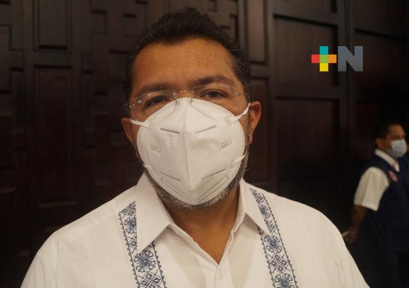 De tres meses a siete años de prisión a quienes tomen casetas