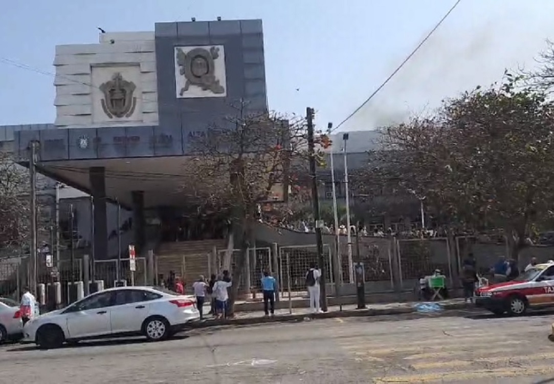 Reportan incendio en Hospital de Alta Especialidad de Veracruz