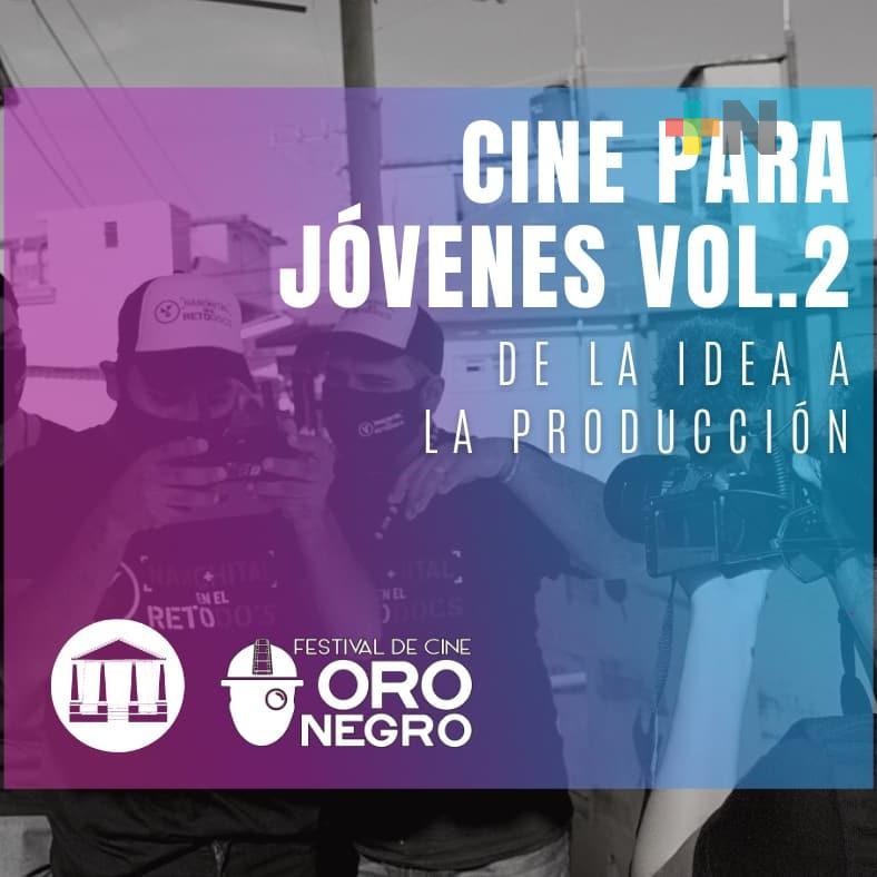 Taller de cine para jóvenes en el festival de cine Oro Negro de Coatzacoalcos
